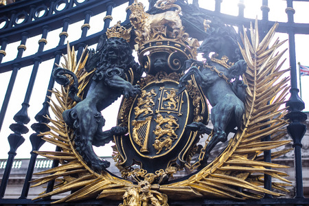 Emblem on the gate of Buckingham Palace, London, UKのeditorial素材