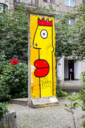 Pieces of Berlin Wall displayed on top of Hitlers Bunker area in Reichskanzlei, Berlin, Germanyのeditorial素材