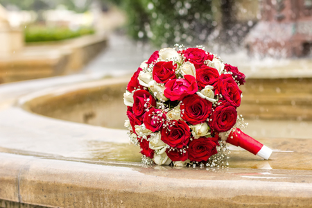 Bridal bouquet and fountainの写真素材