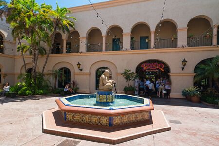 San Diego, California/USA - August 12, 2019 The Prado restaurant and The fountain in the Courtyard at the Prado Restaurant,  Balboa Park, San Diego, CAのeditorial素材