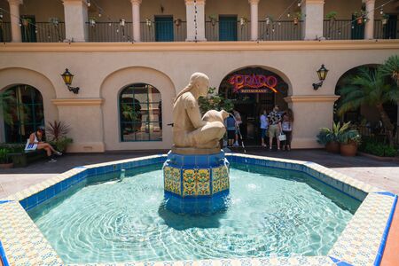San Diego, California/USA - August 12, 2019 The Prado restaurant and The fountain in the Courtyard at the Prado Restaurant,  Balboa Park, San Diego, CAのeditorial素材