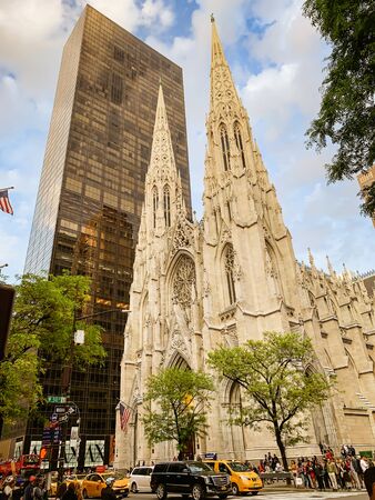 New York City/USA-May 28, 2019
St Patrick's Cathedral, Fifth Avenue Manhattan New York Cityのeditorial素材