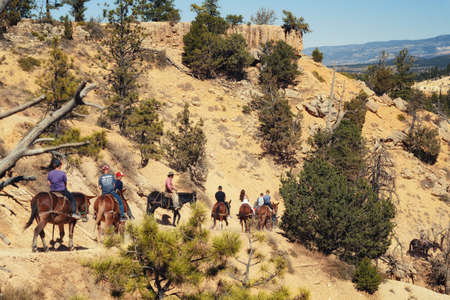 Bryce Canyon, Utah/USA -  October 12, 2020  Horseback ride in Bryce Canyon National Park. Tourists explore uniquely beautiful landscapeのeditorial素材