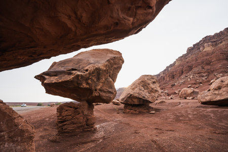 Cliff Dwellers stone house and balanced rocks, roadside attraction in Marble Canyon, Arizona.の写真素材