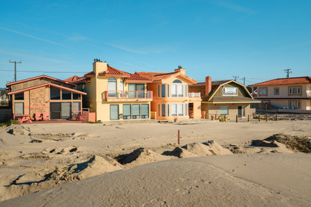 Oceano, California, USA - December 14, 2022. Houses that are set amid coastal sand dunes. Beautiful houses with ocean views in a small beach townのeditorial素材