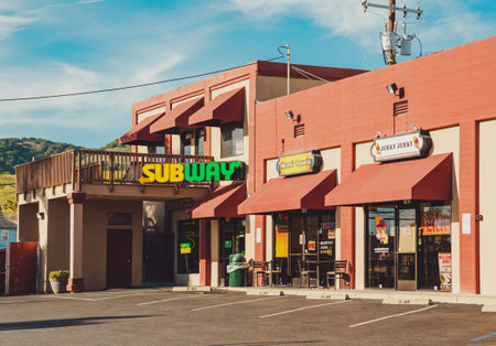 Pismo Beach, California, USA- March 2, 2023 Subway Restaurant in Pismo Beach, street view. The Subway restaurant is a one of the fastest growing franchises in the worldのeditorial素材