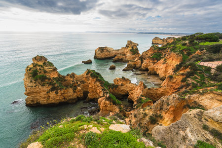 Rocky coastline, Algarve, Portugalの写真素材