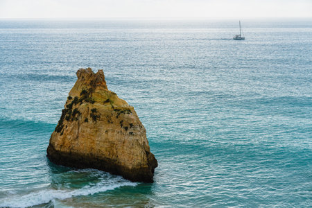 Rocky cliff and ocean view, beautiful seascape, Algarve, Portugalの写真素材