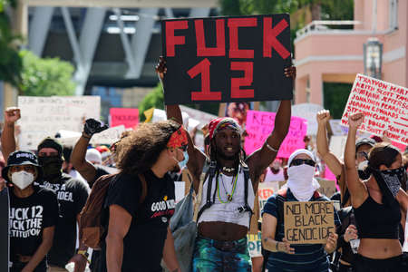 Miami Downtown, FL, USA - MAY 31, 2020: Miami Protests Against Police.のeditorial素材