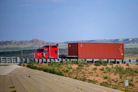 Arizona, USA - 2020: Roads in the United States, delivery of goods. Transport business.の写真素材