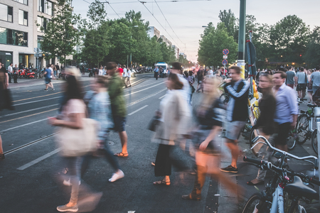 people crossing street - blur / city trafficのeditorial素材