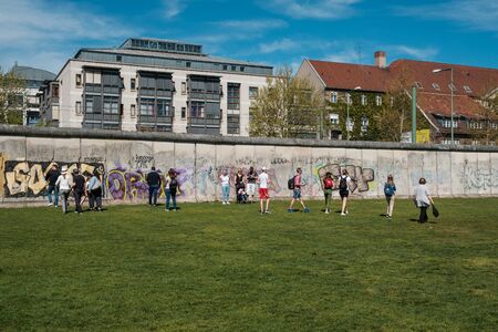 Tourist people taking pictures at the Berlin Wall Memorial Berlin, Mitteのeditorial素材