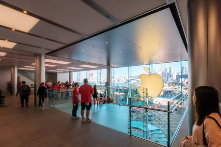 The Apple logo in Apple Flagship Store in Hong Kongのeditorial素材