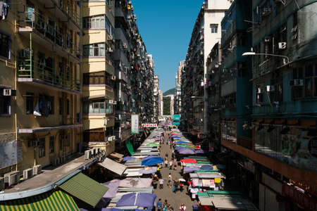 HongKong, China - November, 2019: Street market (Ladie`s Market) in Hong Kong, Tung Choi Street, Mongkok landmarkのeditorial素材