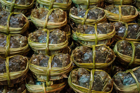 Hairy crabs for sale on seafood market, Hongkongの写真素材