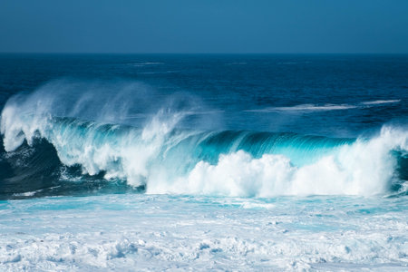 ocean waves, seascape, crashing wavesの写真素材