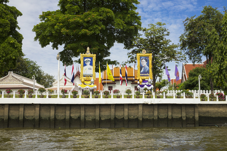 Bangkok, Thailand - June 28, 2015: A Buddhist temple by Chao Phraya river, the big river of Bangkokのeditorial素材