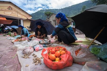 Lao Cai, Vietnam - Sep 7, 2017: Local market in Y Ty, Bat Xat district. Most ethnic minority people go to the market to sell and buy local daily necessity.のeditorial素材