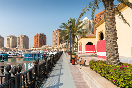 Walkway on the Pearl in Doha, Qatarの写真素材
