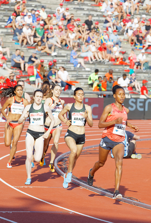 STOCKHOLM, SWEDEN - JUN 10, 2018: Running athletes in the 1500m Women competition in IAAF Diamond League Bauhaus galan, June 10, 2018 in Stockholm, Swedenのeditorial素材