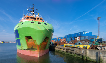Fairmount glacier tug in the Rotterdam port. These ships are powerfull long distance ocean going anchor handling tugs. With 205 tonnes bollard pull, these tugs are designed to handle the heaviest and most difficult assignments in total safety.の写真素材