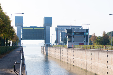 TIEL, NETHERLANDS - SEPTEMBER 24, 2016: Lock Prins Bernhard in the Amsterdam-Rhine canalのeditorial素材