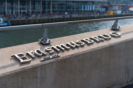 ROTTERDAM, NETHERLANDS - SEPTEMBER 3, 2017: Erasmus bridge year of completion on its railingのeditorial素材