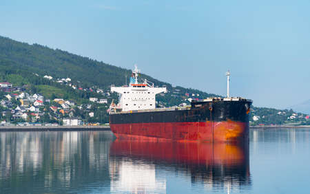 NARVIK, NORWAY - AUGUST 1, 2018: Bulk carrier Sammy, a Bulk Carrier ship, built in 2012 and sailing under the flag of Panama.のeditorial素材