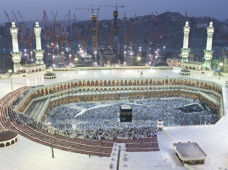 Muslims Prayer Around AlKaaba in Mecca, Saudi Arabia, Aerial Viewのeditorial素材