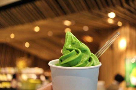 Soft serve matcha tea ice cream in Tokyo, Japanの写真素材