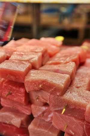 Raw tuna skewers before cooking in Tokyo, Japanの写真素材
