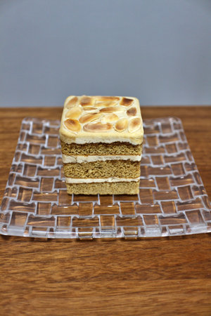 Coffee layer cake with almond