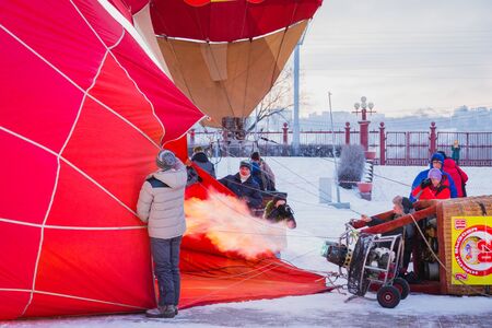 NIZHNY NOVGOROD, RUSSIA - FEBRUARY 24, 2018. Mass-start on the festival of hot air ballonsのeditorial素材