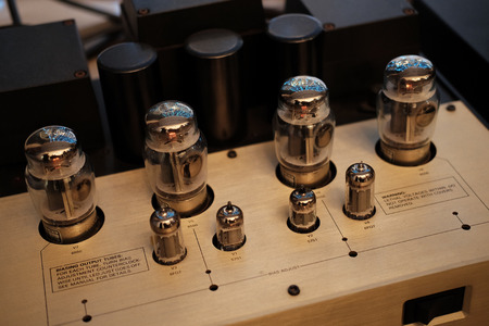 Speaker audio vacuum tube