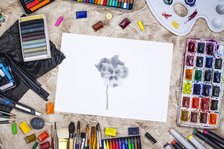 Pencil sketch of an appleの写真素材