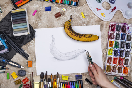 Pencil sketch of a bananaの写真素材
