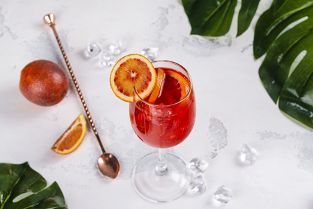 Italian Aperol Spritz cocktailの写真素材