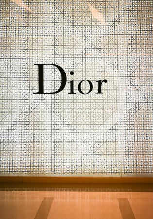 Bangkok, Thailand - July 18: Christian Dior Shop At Siam Paragon on July 18 , 2017. Dior Is Famous French Luxury Brand Existing Since 1946のeditorial素材
