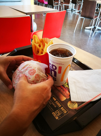 BANGKOK, THAILAND November 28, 2017: McDonald's snack set. McDonald's Corporation Is The World's Largest Chain Of Fast Food Restaurants, Serving Around 68 million Customers Daily In 119 Countriesのeditorial素材