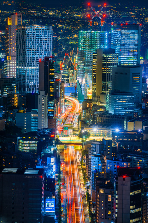 Aerial view of road in Tokyo city, cityscape skyline.のeditorial素材