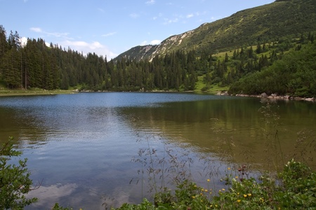 Crystal clear mountain lake in Bavaria, Germanyの写真素材