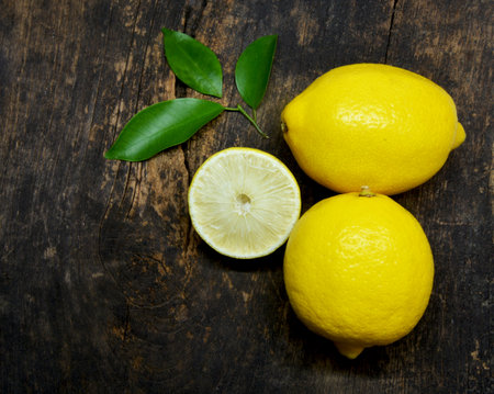 lemon isolated on white background with clipping pathの写真素材