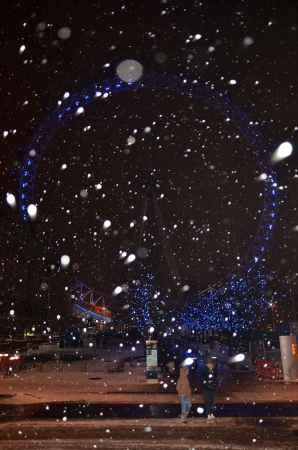 London  January 18: The Bad Snow hits Stratford train station in London January 18th, 2013 in London, England.のeditorial素材