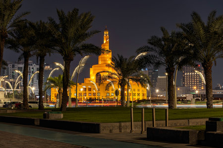 Fanar Mosque view from corniche Doha Portのeditorial素材