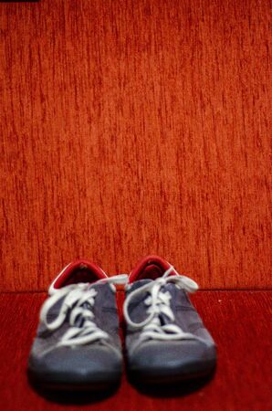 Old Grey Sport Shoes, Fashion, GYMの写真素材