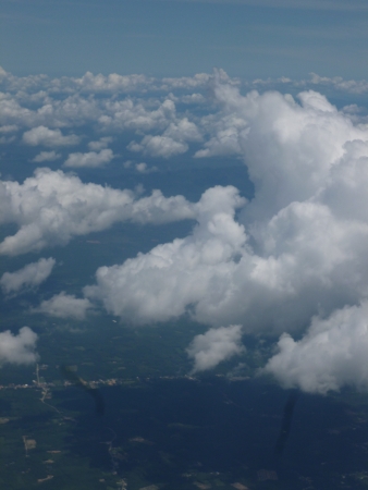         The sky in the afternoon from Bangkok to Krabi  This is the first flight in my life  I feel i am near heaven when i see through clouds in the sky  の写真素材