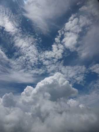         The sky in the afternoon from Bangkok to Krabi  This is the first flight in my life  I feel i am near heaven when i see through clouds in the sky  の写真素材