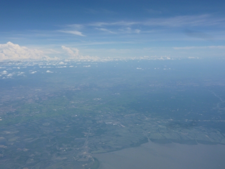         The sky in the afternoon from Bangkok to Krabi  This is the first flight in my life  I feel i am near heaven when i see through clouds in the sky  の写真素材