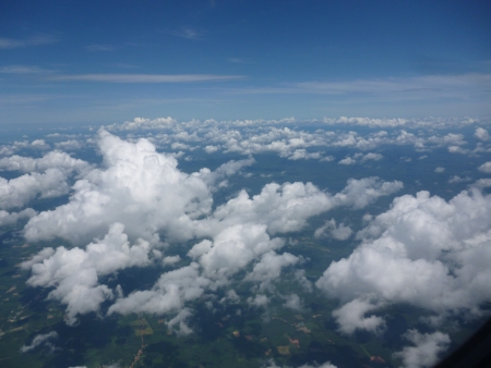         The sky in the afternoon from Bangkok to Krabi  This is the first flight in my life  I feel i am near heaven when i see through clouds in the sky  の写真素材