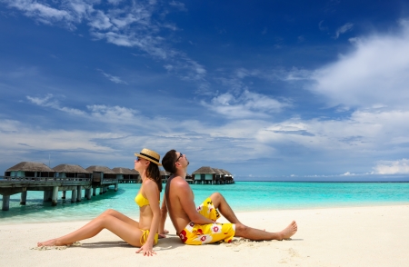 Couple on a tropical beach at Maldivesのeditorial素材